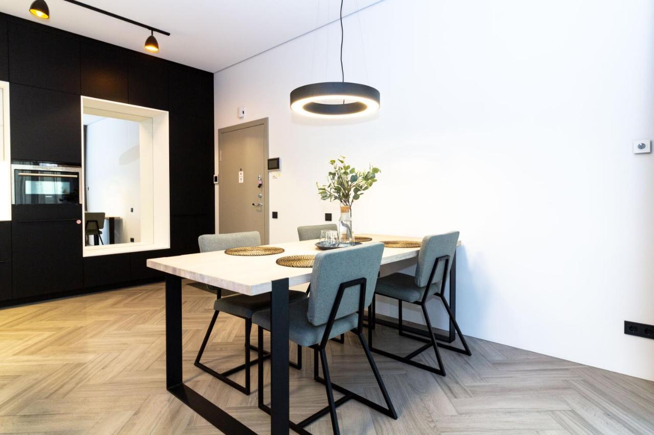 Cohost I Oldtown 60M2 Apt W-Garage Parking, Balcony & Self Check-In Wilna Exterior foto