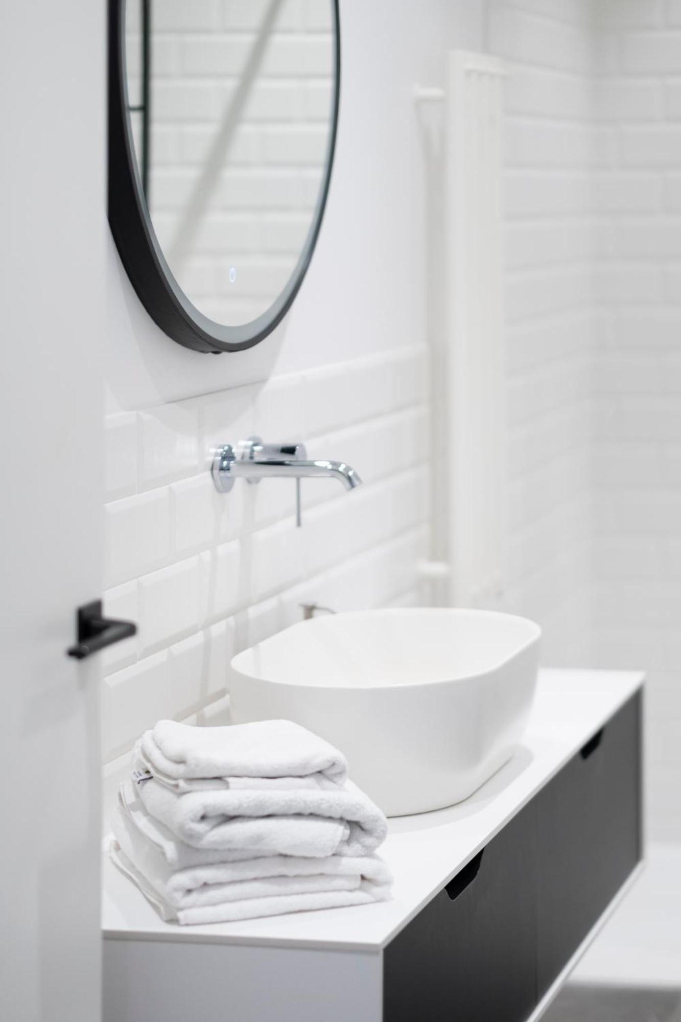 Cohost I Oldtown 60M2 Apt W-Garage Parking, Balcony & Self Check-In Wilna Exterior foto